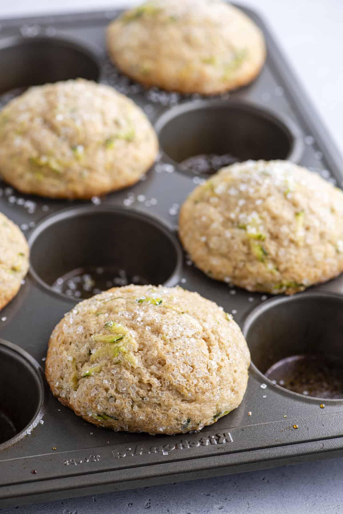 Migliori Muffin alle Zucchine 11 Muffin di zucchine in un vano muffin sì e uno no di una teglia per muffin