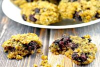 Saskatoon Berry Oatmeal Cookies: A Prairie Delight