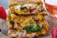 Decadent Strawberry Moscato Melt