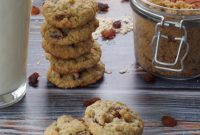 Effortless Chewy Oatmeal Raisin Delights
