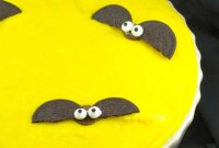 Ghastly Good No Bake Boston Cream Pie