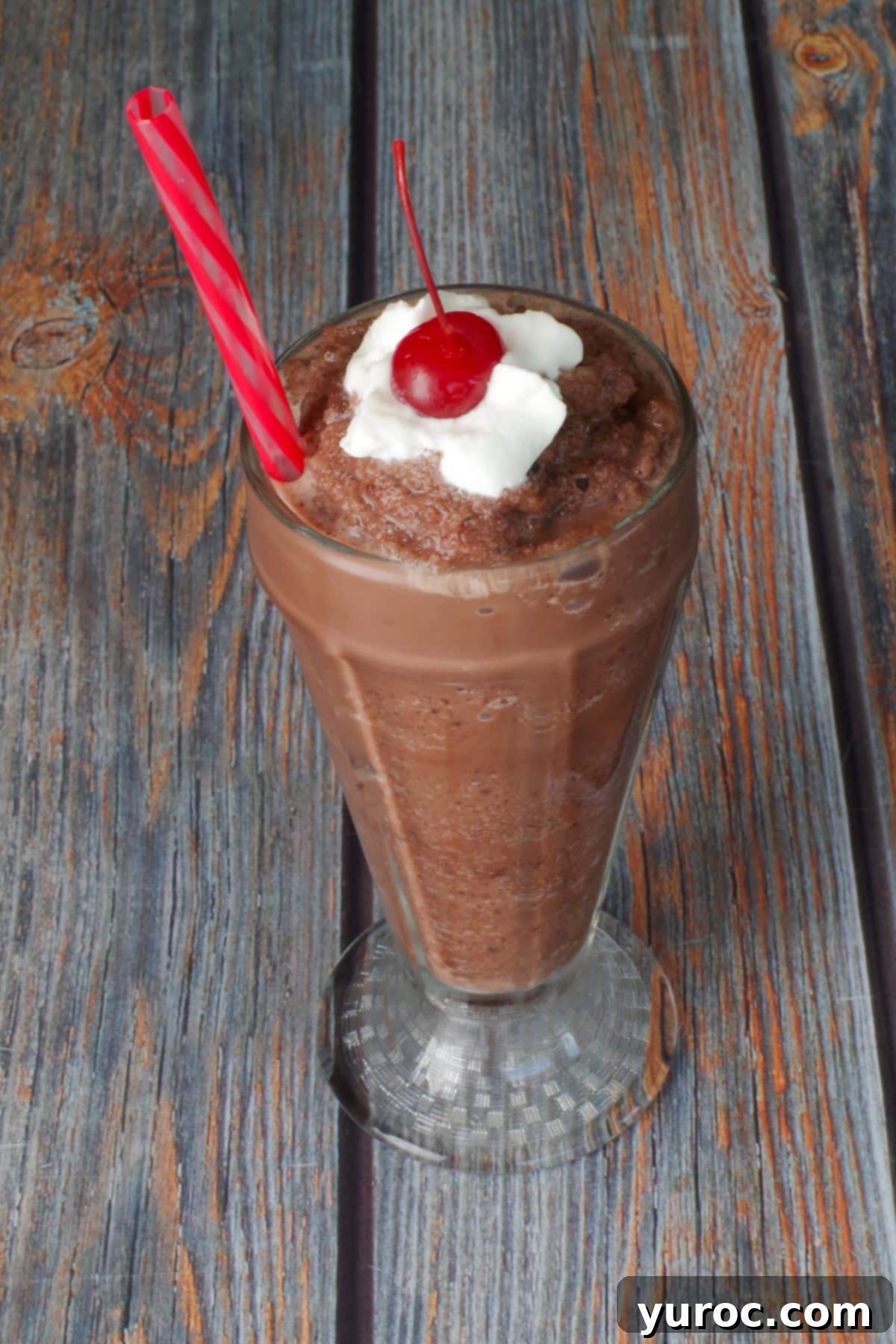 Skinny Chocolate Dream Frosty 2 A refreshing Weight Watchers Chocolate Frosty, a guilt-free dessert option.