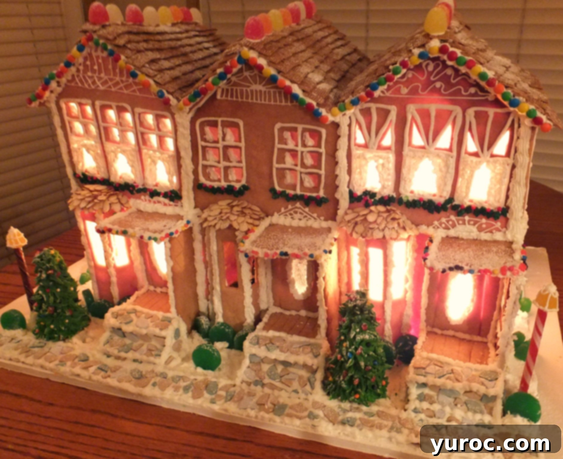 Gingerbread house - condo