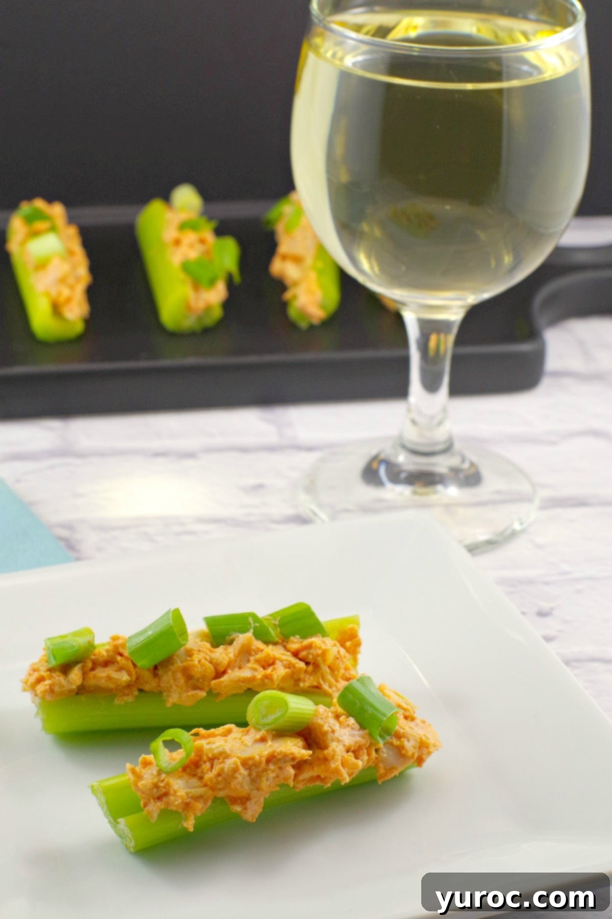 Weight watchers appetizer | Buffalo Chicken Celery Sticks - gameday healthy wwrecipes