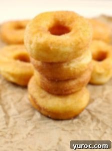 Ukrainian Doughnuts | Pampushky - Foodmeanderings.com