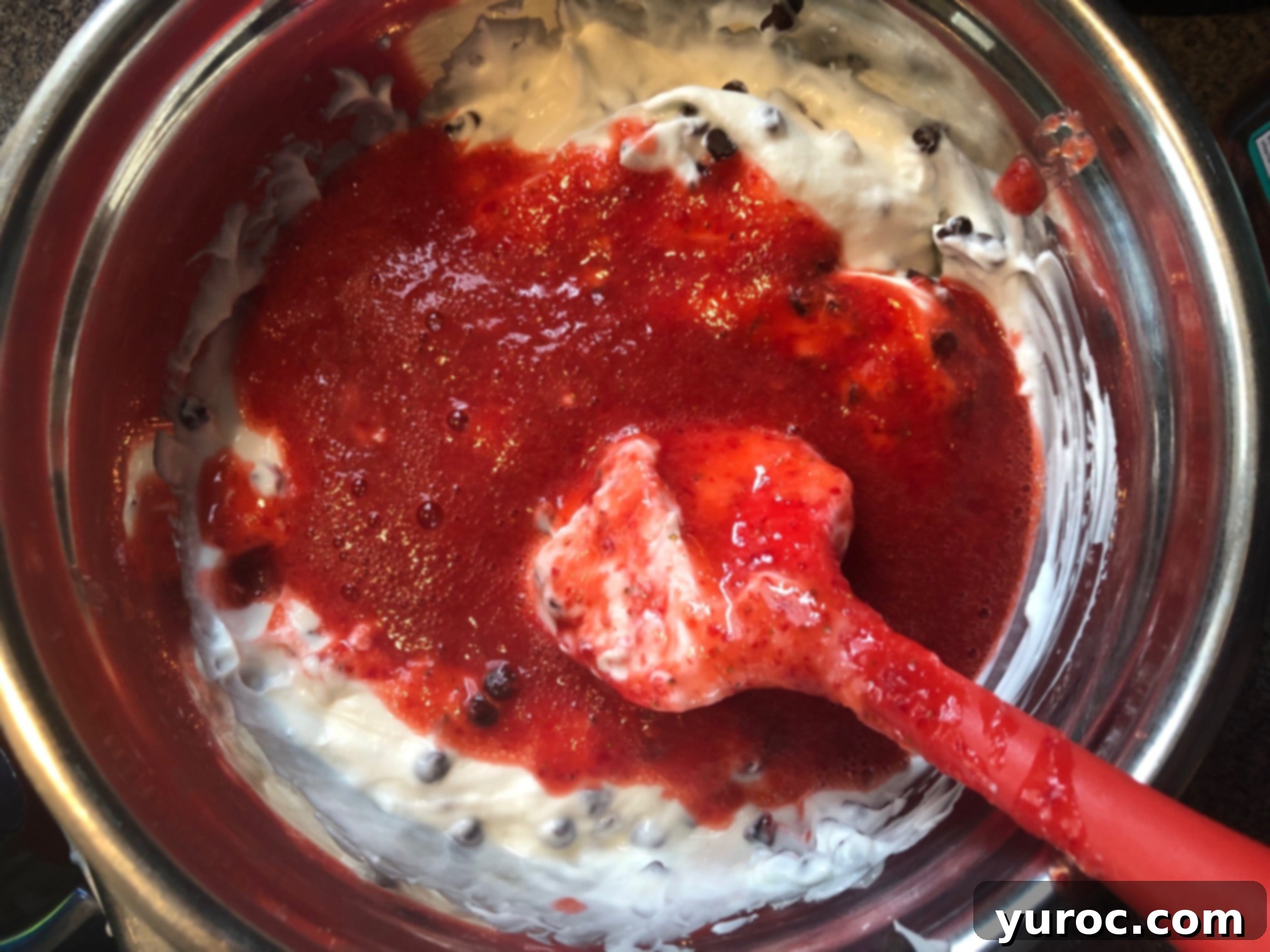 Strawberry Cone Crunch Frozen Yogurt Cups 7 Mixture of strawberries, yogurt, agave and mini chocolate chips